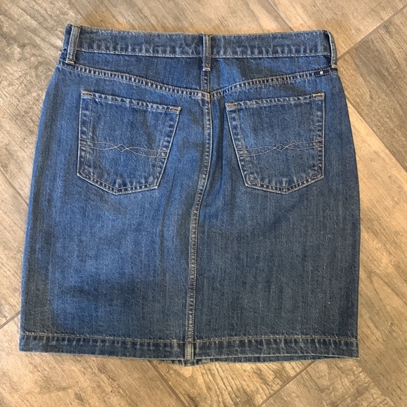 Lucky brand denim button front skirt. Size 8. - Picture 3 of 6